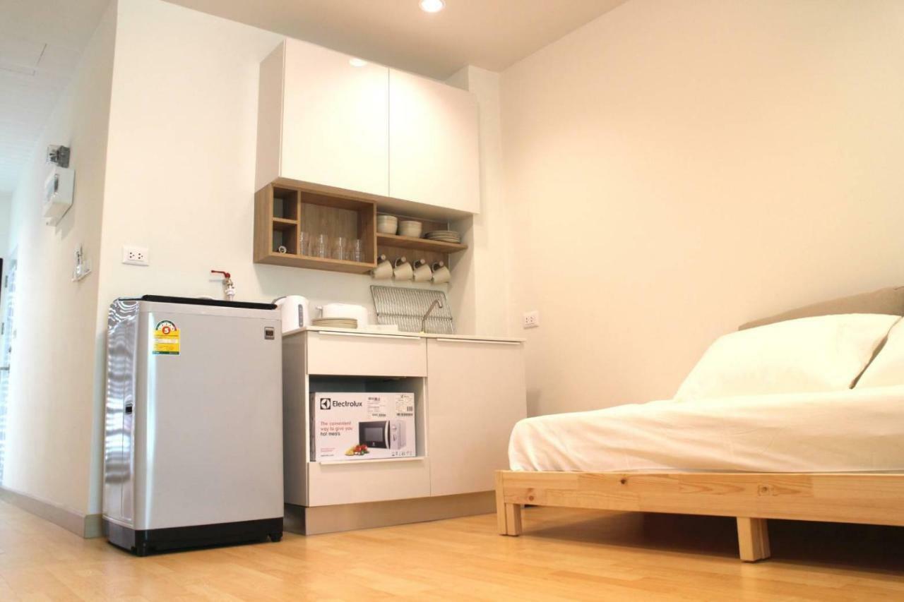 Апартаменты Live Like A Local In Ekkamai Бангкок Экстерьер фото